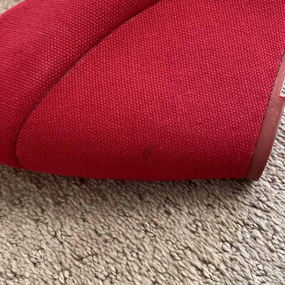 Used them only once at the house.  It is basically new, very comfortable. - Picture 5 of 6